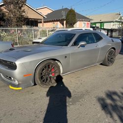 2016 dodge challenger hellcat