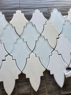 Mosaic tile