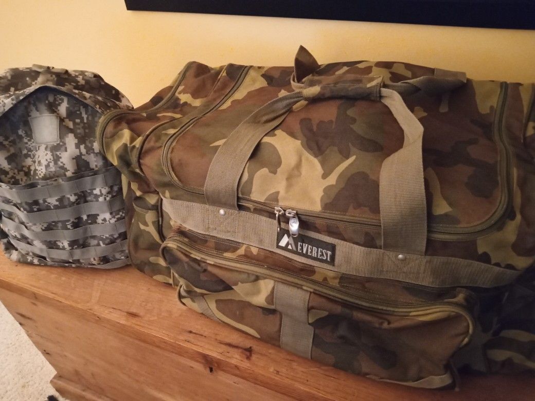 Huge Duffle Bag And Backpack 