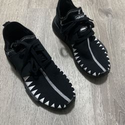 Adidas Sneakers Size 8