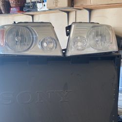 Headlights For a 2004 Ford