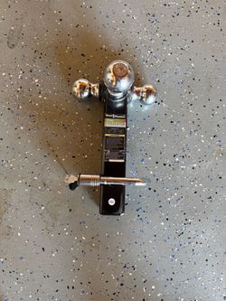 Trailer hitch and lock