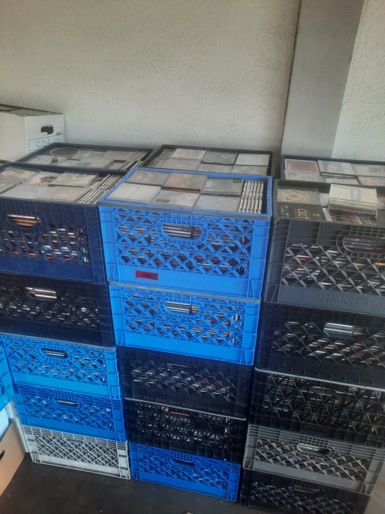 1000 Dvds (See Description For CDs)