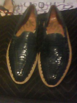 Sale of huarache type Mexican dress shoe 100% leather various styles and colors