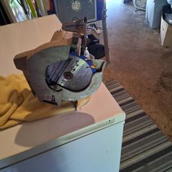 **Vintage BLACK & DECKER Saw - TRADE??*
