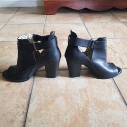 Women's Size 8.5 Open Toe Heel Boots