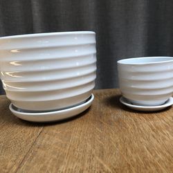 Set Of 2 Ribbed White Ceramic Indoor Plant Pots