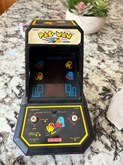Vintage tabletop PAC-MAN