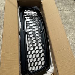 2013-2017 Dodge RAM Raptor Glossy Black Replacement Mesh White W/Lights