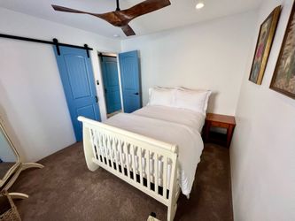 Full Bed Set: Sleigh Frame + Mattress + Box Spring
