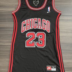 Vintage 90s Nike Chicago Bulls Michael Jordan #23 Stitched NBA Jersey Sz Large 