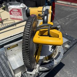 Dewalt Miter Saw 12”