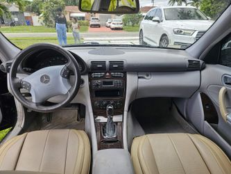 Mercedes C(contact info removed)