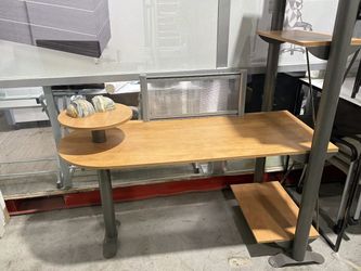 Modern Maple Desk with Shelving – $300 📦 Florida