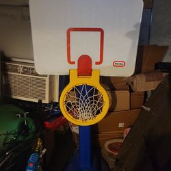 Little Tikes Grow As You Go Basketball Hoop