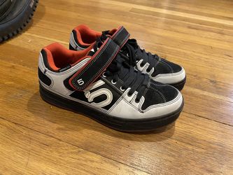 5.10 Stealth Clipless Shoes