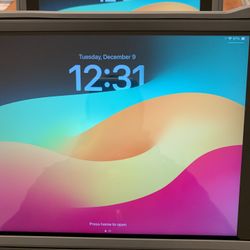 Apple iPad 7th Generation 10.2” Unlocked Like New!