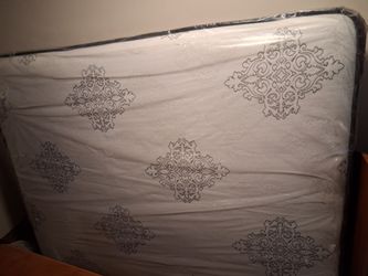 Queen size brand new mattress never used