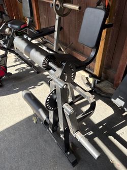 Leg Extension/Curl Machine