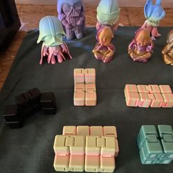 I Have 3D Prints For Sale From Fidget Toys , Can Openers, Pencil Holders , Bowling Ball Holders, Gold Ball And Tee Holders, Cup Holders 