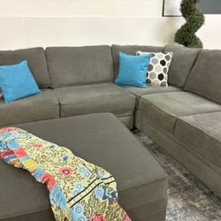 Sectional Couch 