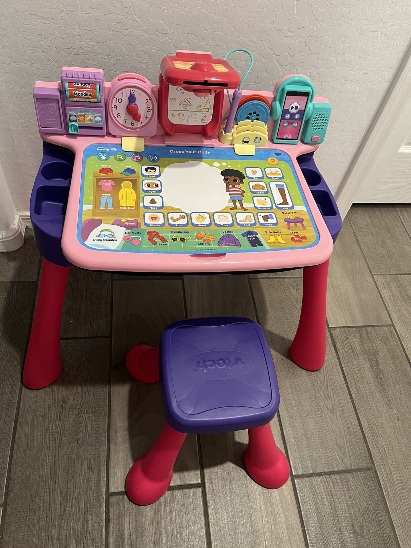 VTech Learning Desk