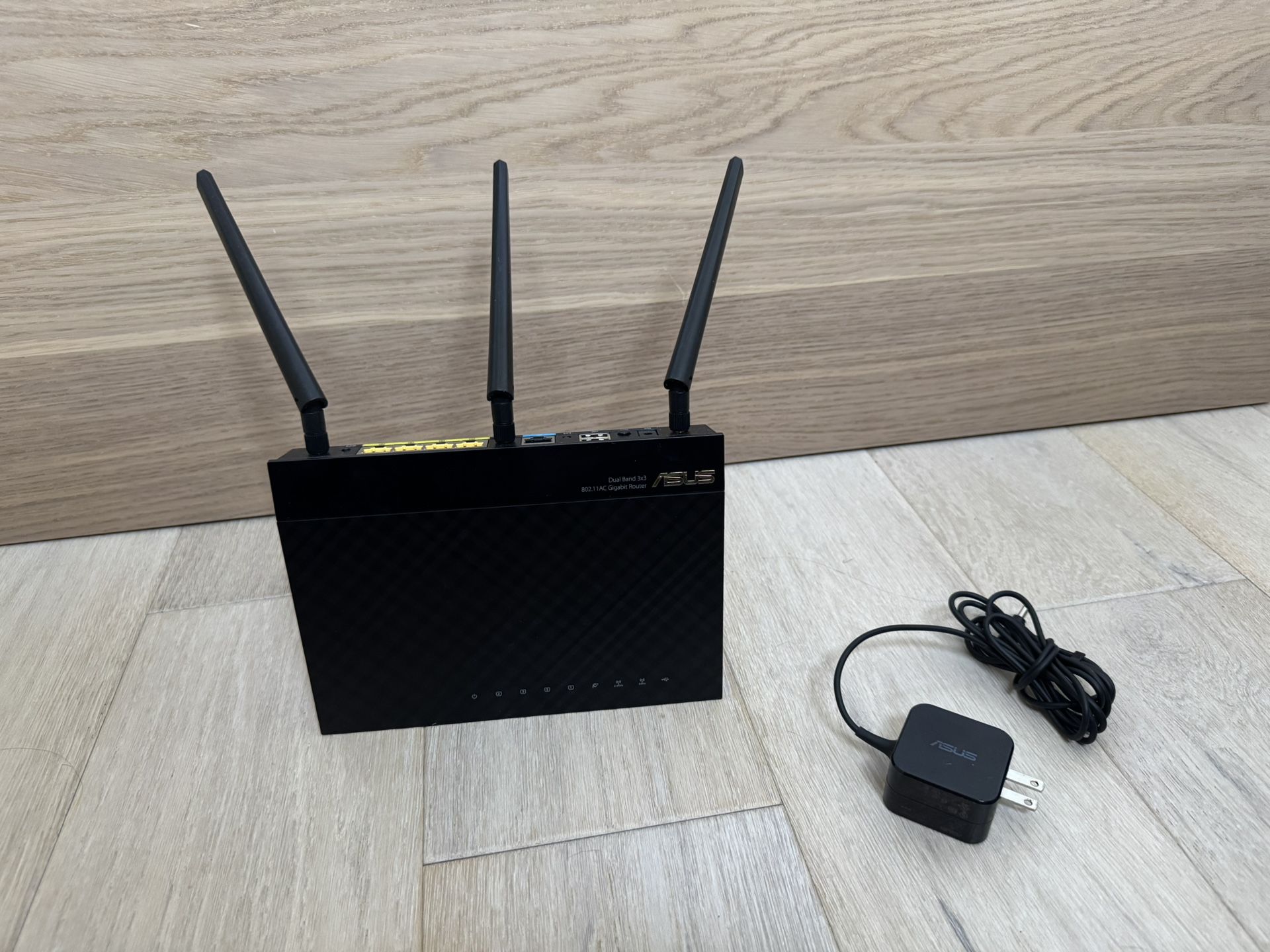*** Asus Gigabit Wifi Router ***