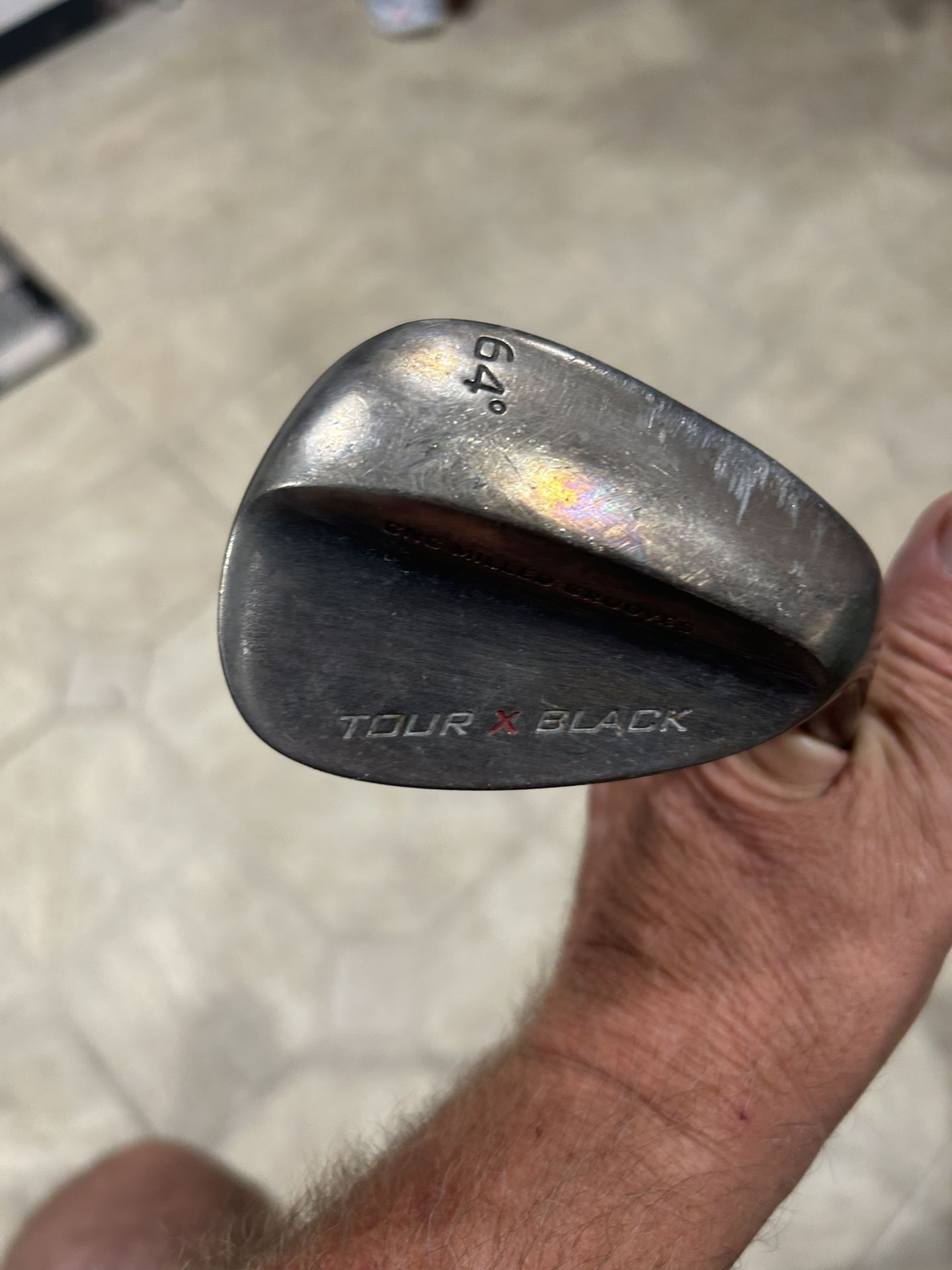 Men’s 64° golf wedge