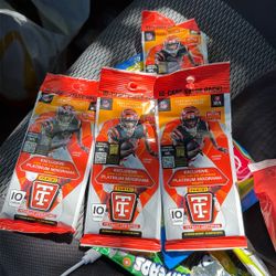 Panini Totally Certified 10 Retail Packs NFL