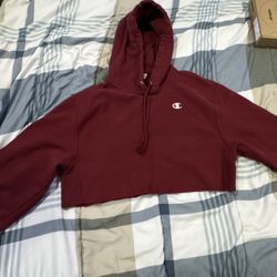 Champion Reverse Weave Cut-Off Cropped Hoodie, C Logo in Burgundy Women's