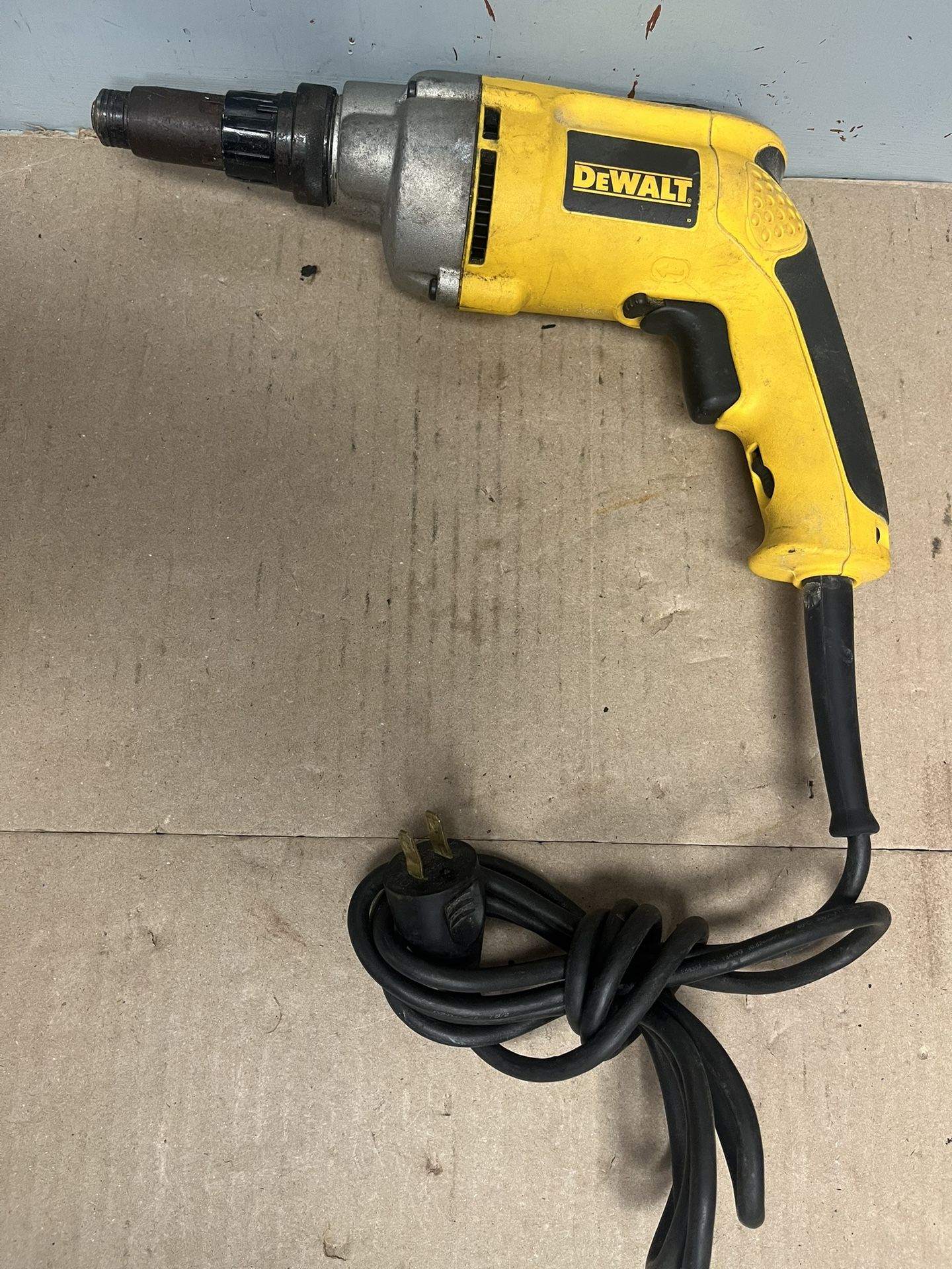 Dewalt Speed Reversing Verse Clutch Screwdriver DW268