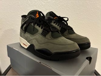 Jordan 4 Undefeated men’s size 10
