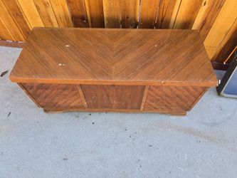 Lane Cedar Chest