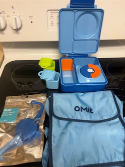Omiebox  Kids Insulated Leakproof Bento Lunch Box with jar, lunch bag (new), Spoon and Fork (new)  and 2 leakproof containers.