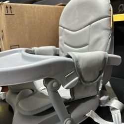 Yoleo Foldable Travel Seat