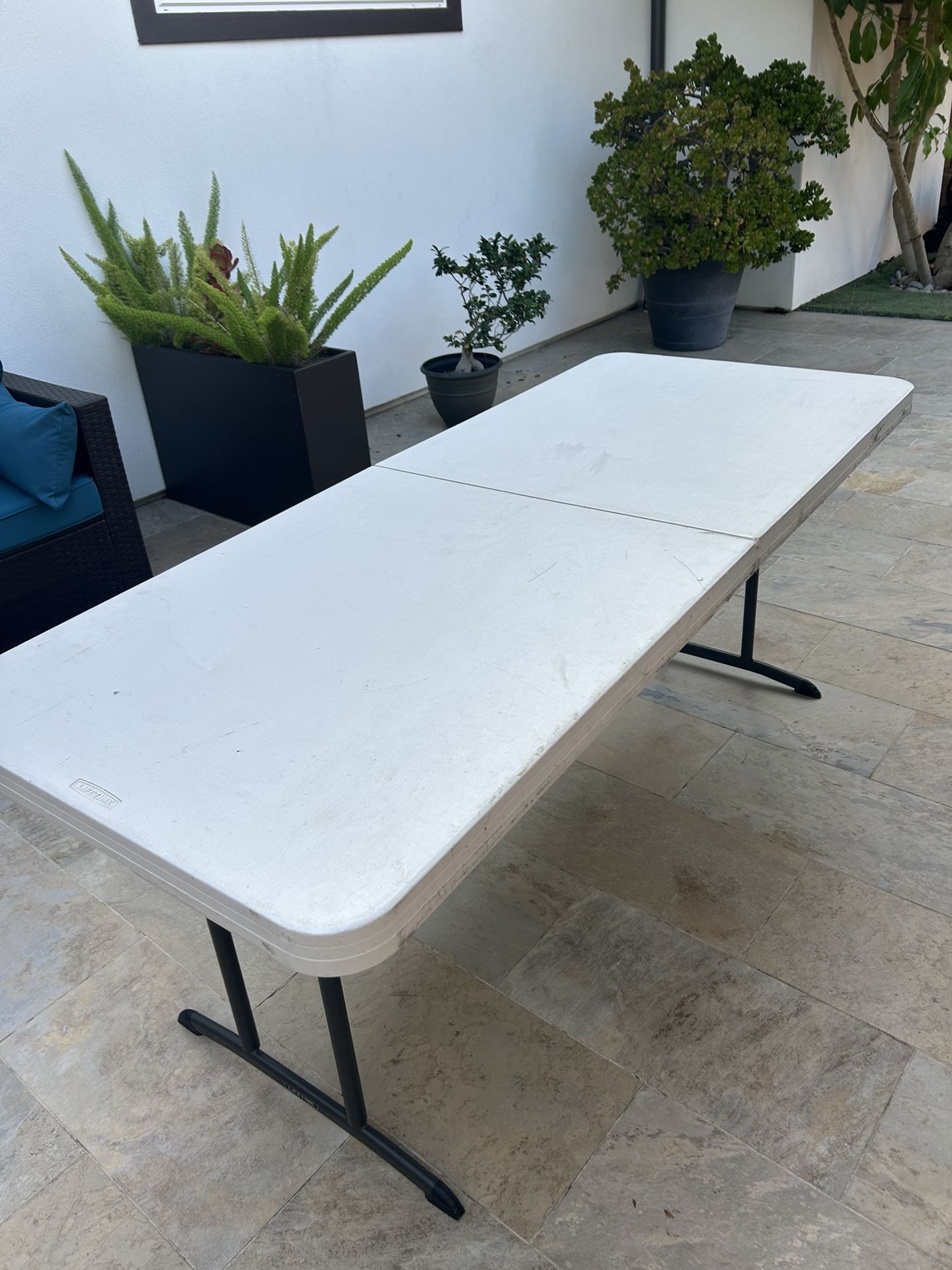 Lifetime Plastic Table
