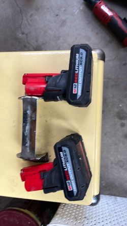 M 12 red lithium, high output XC 5.0 M 12 batteries
