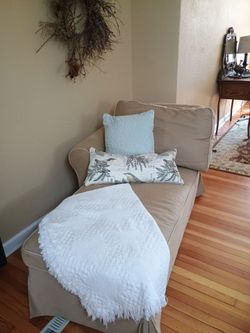 Chaise lounge