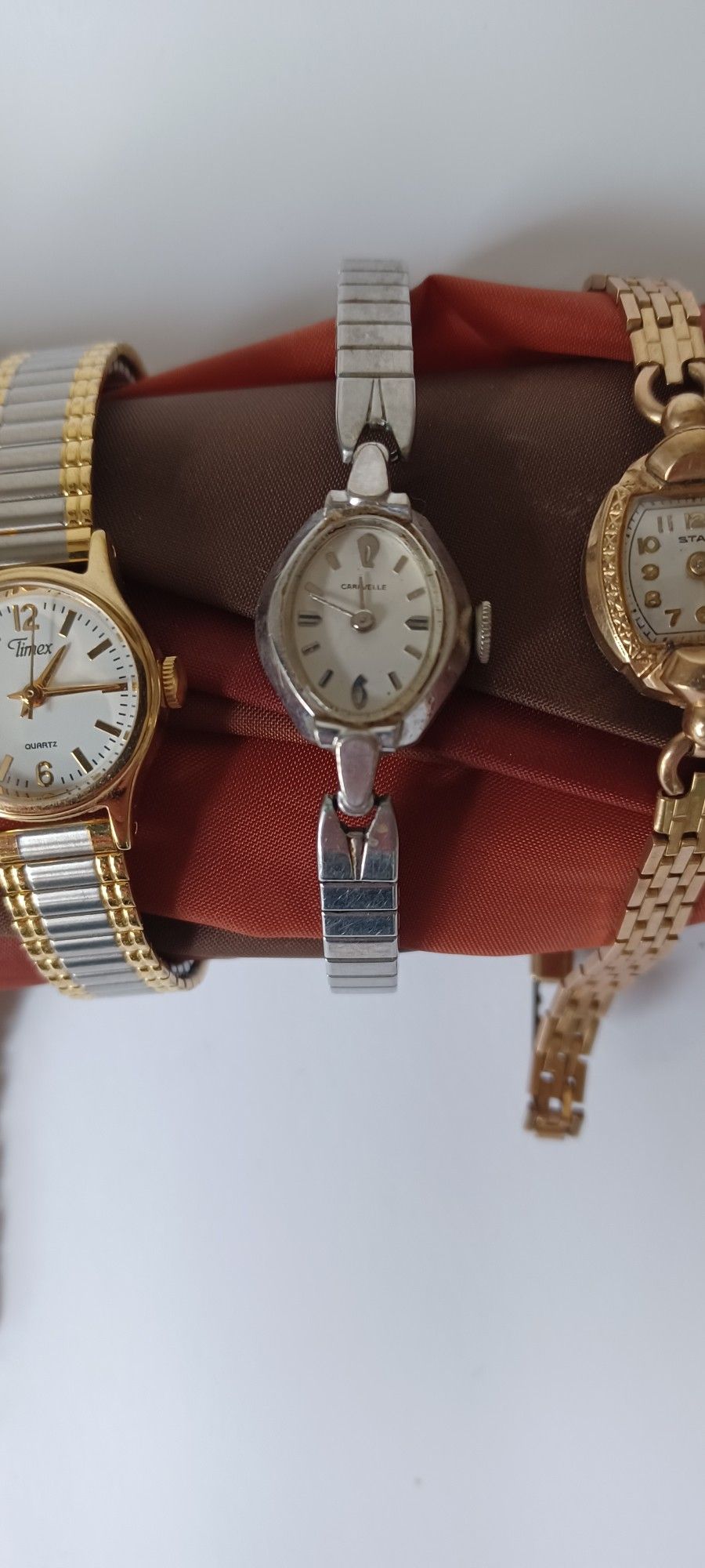 Caravelle Women's Watch 1940's and 1950's Jewelry 