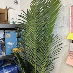 Indoor 6 ft. Paradise Palm Artificial Tree