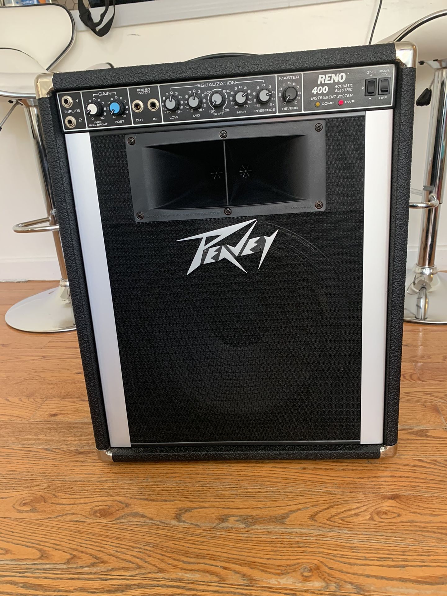 Peavey, Remo 400(acoustic/electric / 600 watts