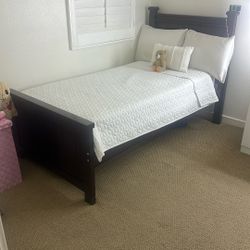 Twin Bed 🛌 Frame 