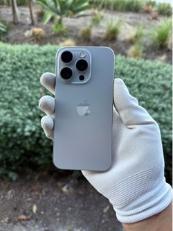 iPhone 15 Pro 128 Gb Unlocked 88% Battery Health
