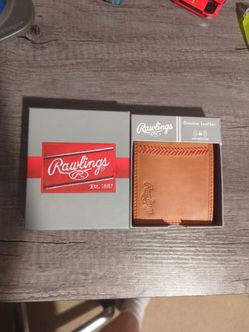 Rawlings Genuine Leather Baseball Stitch Bifold Wallet