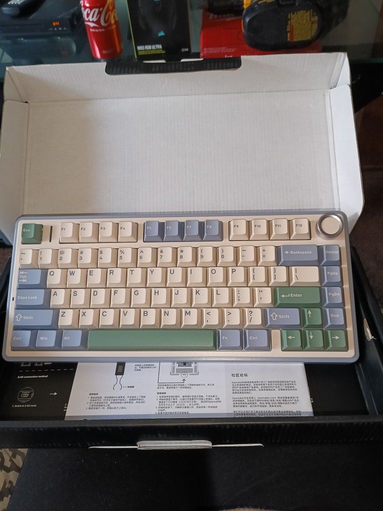 Epomaker Aula wireless mechanical keyboard
