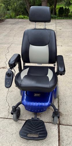Merit power chair