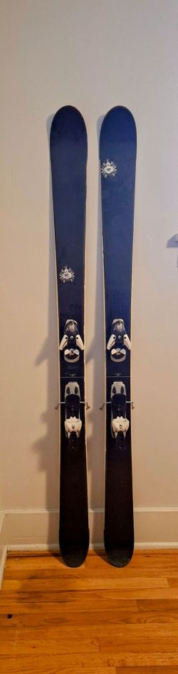 ROSSI "Black Ops" 182cm skis w/SALOMON s912ti Bindings