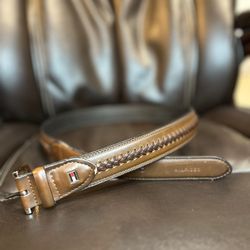 Men’s Leather Belt Bundle – Size 32 – Tommy Hilfiger Included