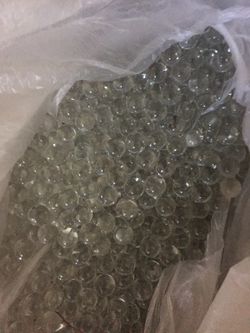 More than 1200 pieces of marbles