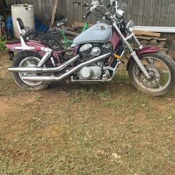 Parts bike 1100 Honda.   Our best offer.  Motor runs.